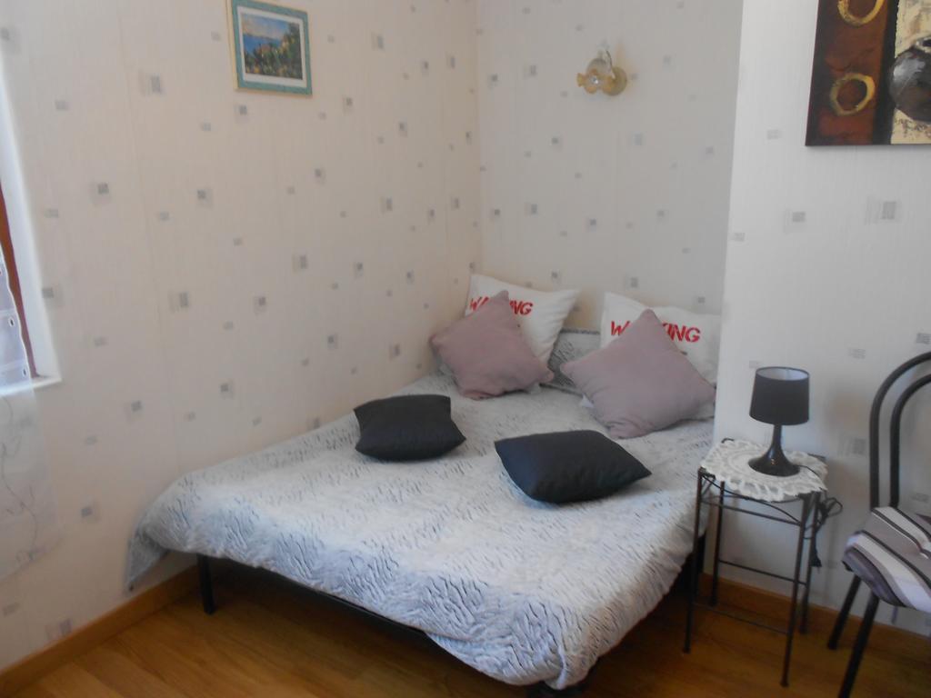 L'Eclipse Bed and Breakfast Saint-Nicolas-des-Motets Εξωτερικό φωτογραφία